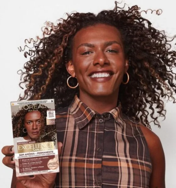 LOrealParis liniker 1024x587 1 - L'Oréal Paris homenageia Liniker com caixinha exclusiva: tom de cabelo ganha nome da cantora antes da estreia dela em Paris