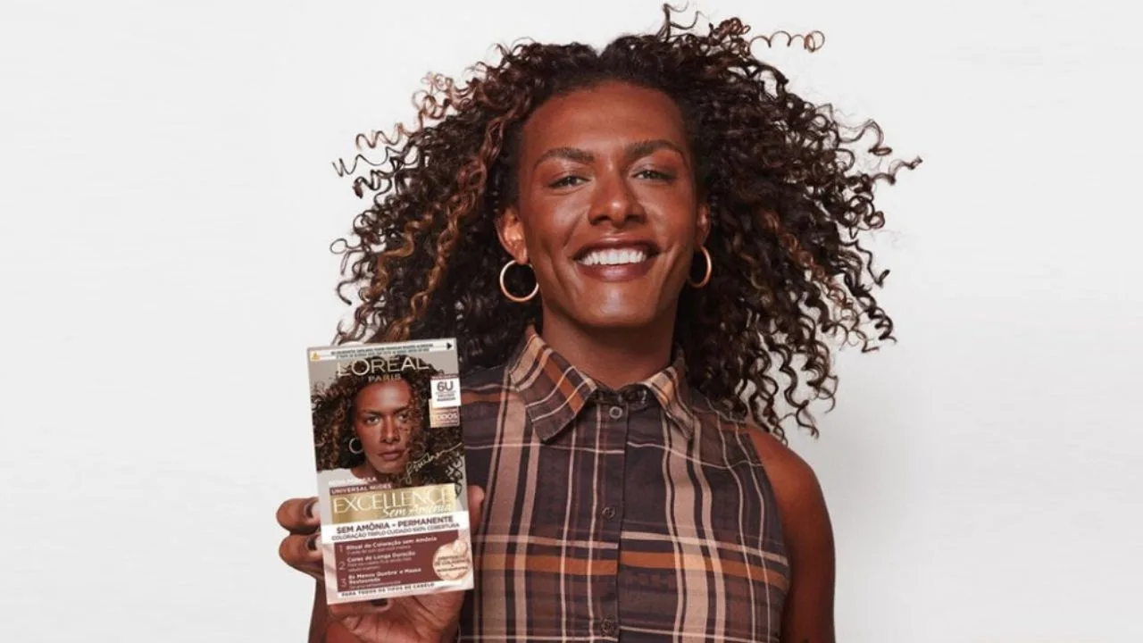 LOrealParis liniker 1024x587 1 - L'Oréal Paris homenageia Liniker com caixinha exclusiva: tom de cabelo ganha nome da cantora antes da estreia dela em Paris