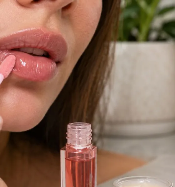 lip oil pal diferenca - Boca ressecada não é mais desculpa: veja a diferença entre lip oil, balm e tint e descubra qual combina com sua rotina