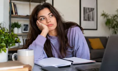 mulher preguica cansada - Procrastinação ou preguiça? Veja 5 comportamentos que revelam a diferença e como identificar o seu padrão