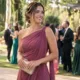 roupa casamento - Look para casamento: veja como acertar no visual sem parecer descuidada nem parecer que foi longe demais
